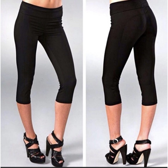 Diane Von Furstenberg NEW Womens Size 8 Sweetie Pie Nylon Capri Pants in Black - Picture 2 of 7